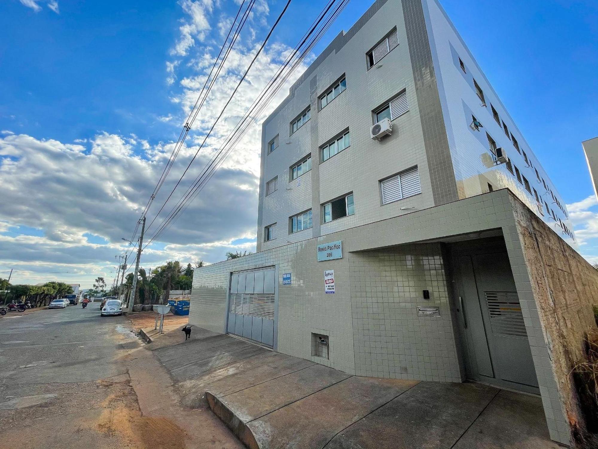 202- Apartamento De 2 Quartos Para Ate 5 Hospedes ปาโตส เจ มินาส ภายนอก รูปภาพ